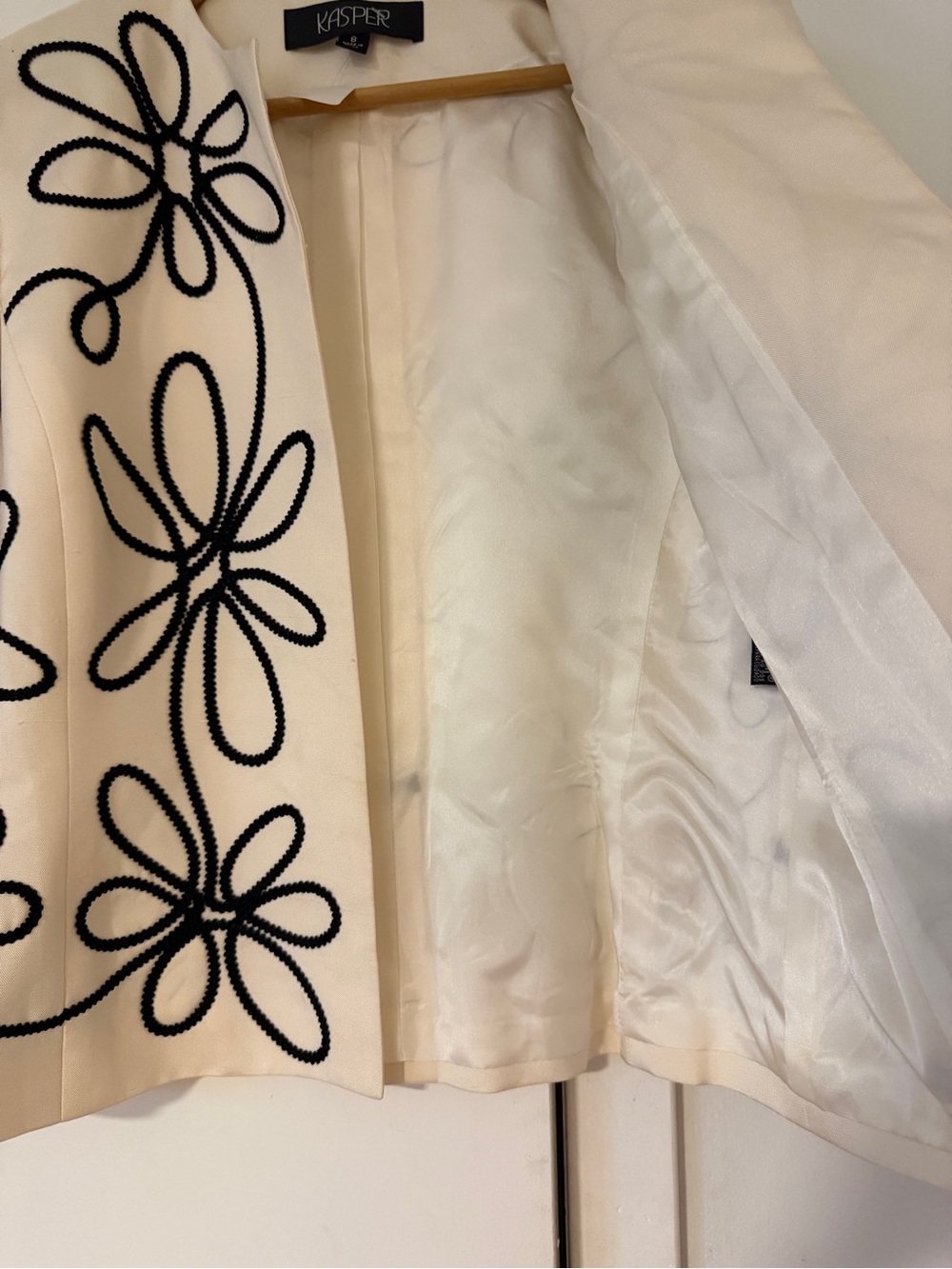 Kasper Cream Open-Front Jacket with Black Floral Cord Appliqué - Picture 5 of 5